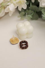 Kadife Dokulu Kare Küpe