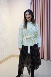 Taş Düğme Detaylı Kuşaklı Triko Hırka