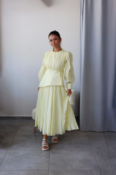 Sarı Seyyar Kuşaklı Dökümlü Elbise