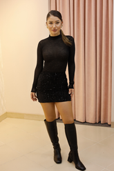 Siyah Pullu Mini Etek