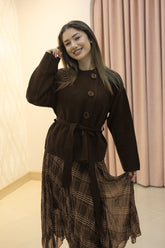 Kahverengi Düğme Detaylı Kuşaklı Triko Hırka