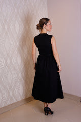 Siyah Fermuar Detaylı Midi Elbise