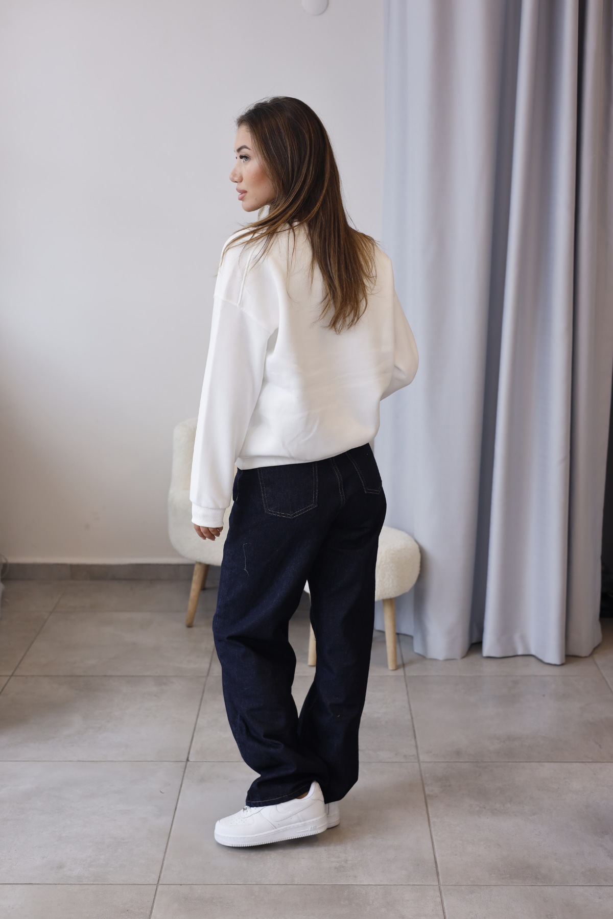 Beyaz Bisiklet Yaka Oversize Sweatshirt