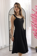 Siyah Askılı Fit Kesim Midi Elbise