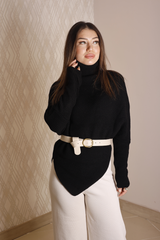Siyah Asimetrik Kesim Boğazlı Triko Kazak