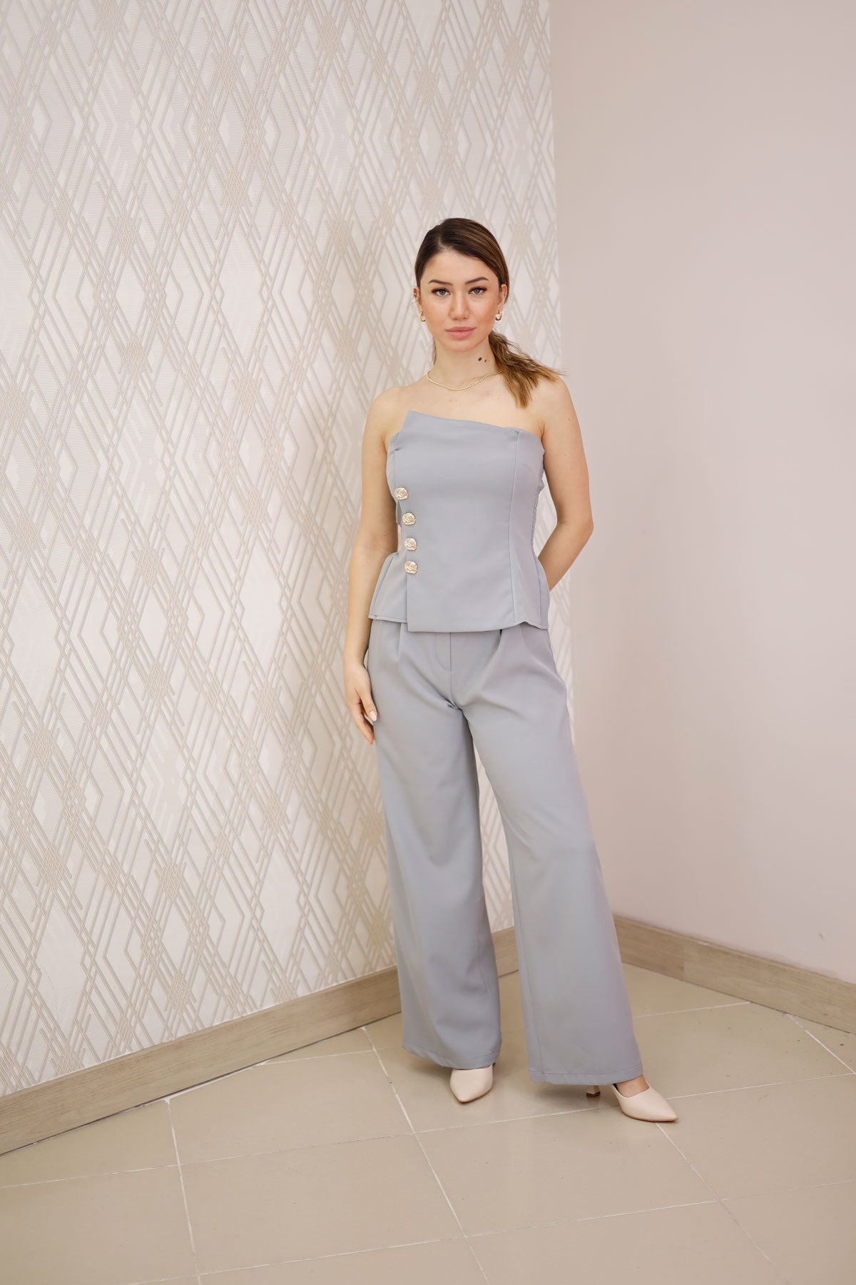 Gri Straplez Düğme Detaylı Pantolon Takım